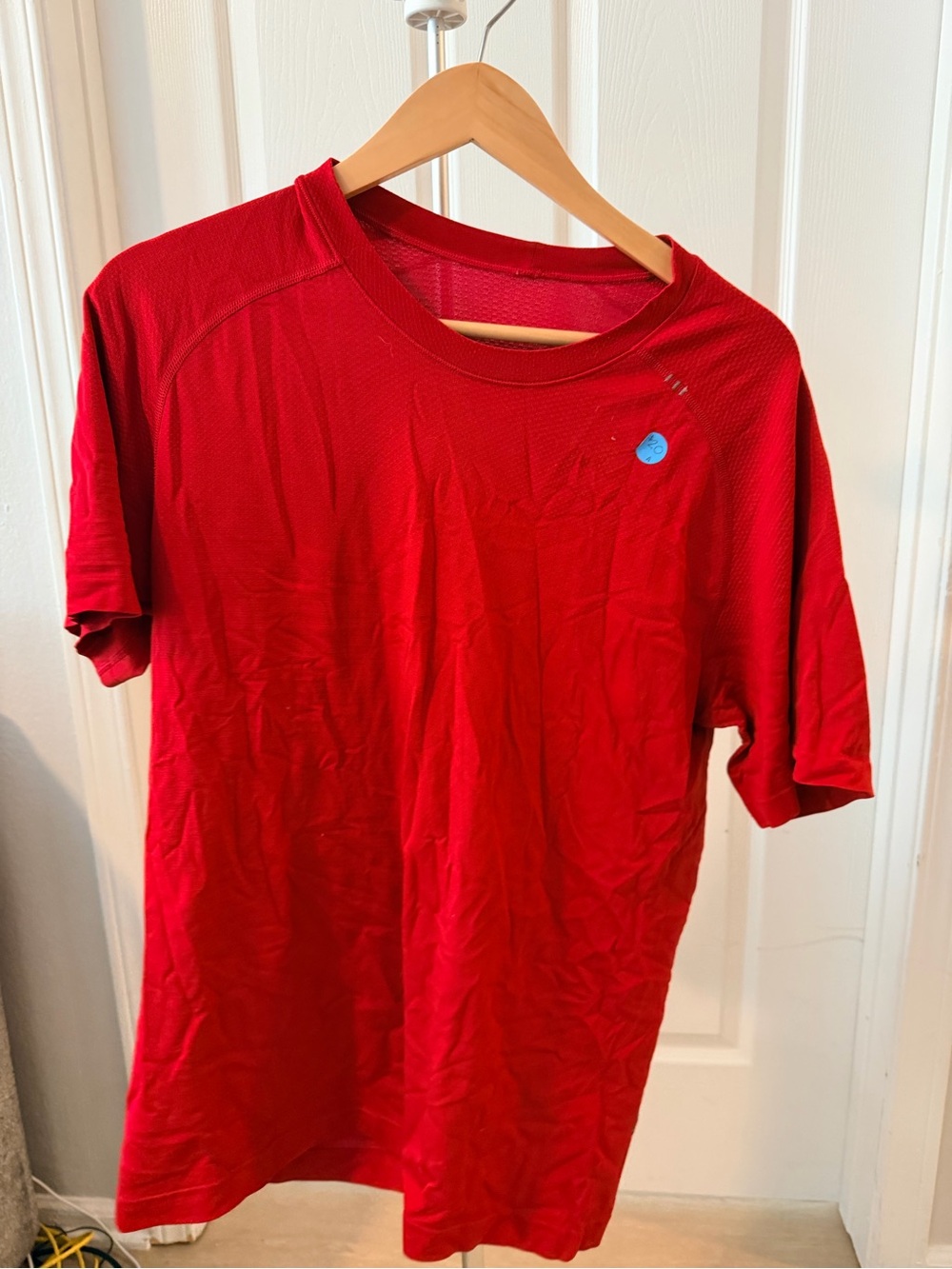 Men's Lululemon Red Athletic Crew Neck Shirt